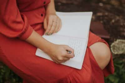 Journaling creativo: cómo empezar con una rutina simple