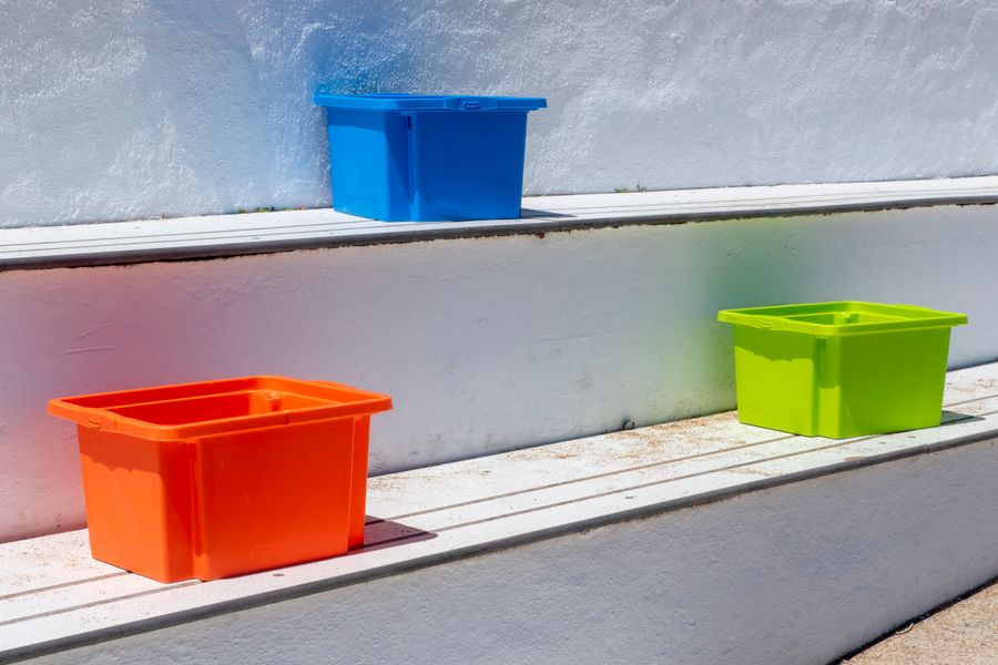 Cajas plásticas para almacenamiento seguro