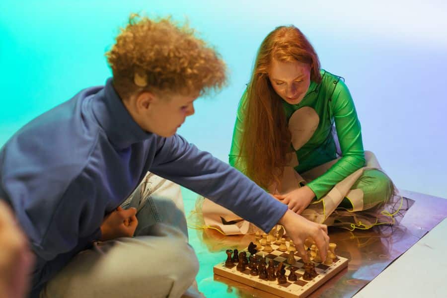 Juego de ajedrez para adolescentes