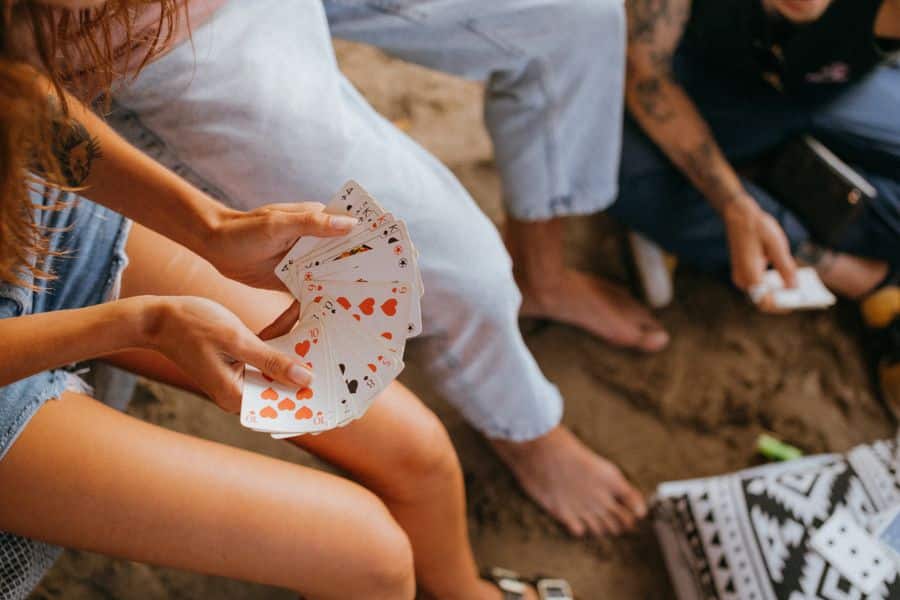 Juegos de cartas modernos para amigos