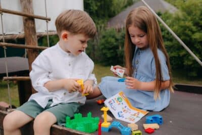 Beneficios de los juegos de construcción en el desarrollo de niños