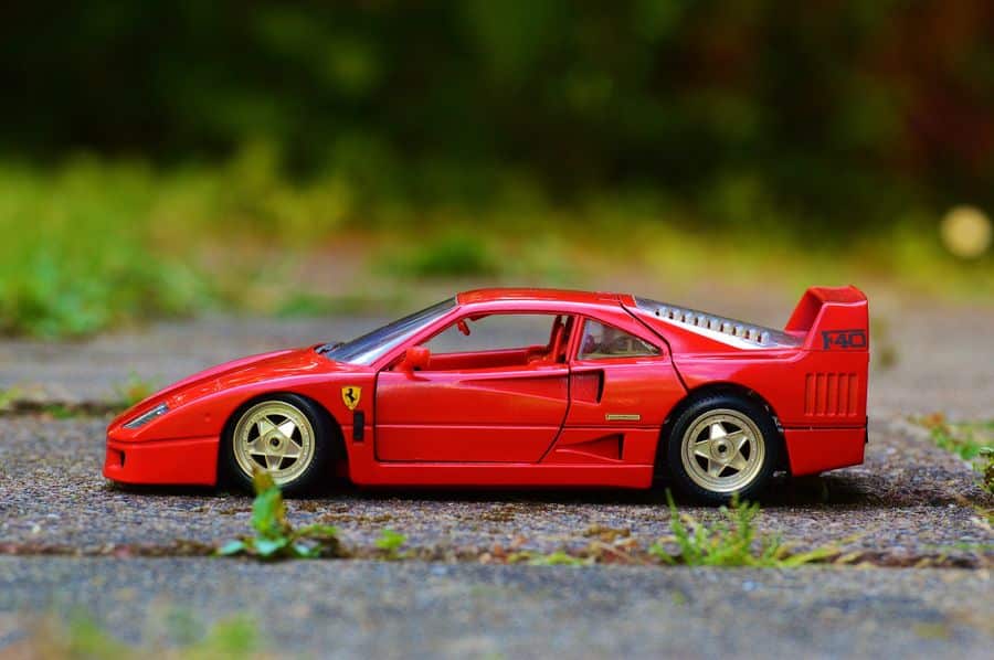 Miniatura Ferrari F40 metal y plástico