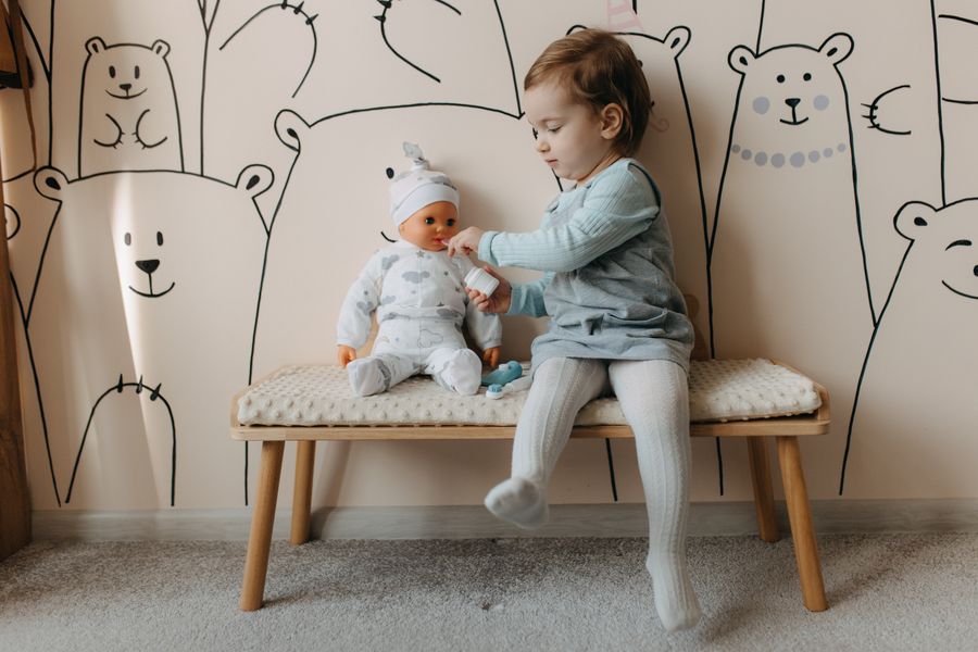 Muñeca educativa para convivencia infantil
