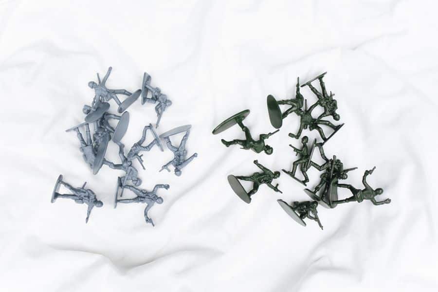 Figuras de acción articuladas militares